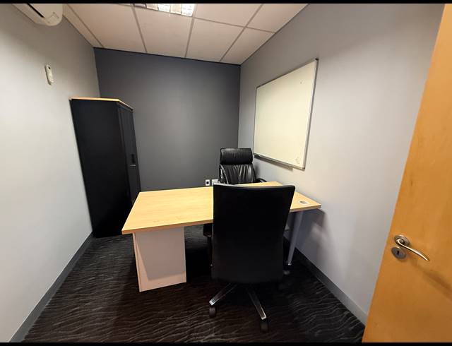 688M² OFFICE TO LET IN PARKTOWN